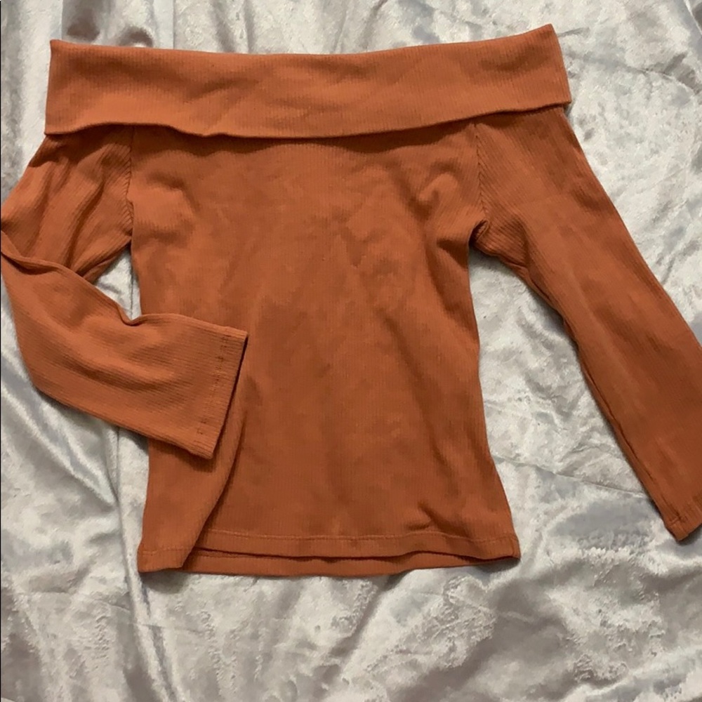 Forever 21 Stylish off the shoulder thick shirt